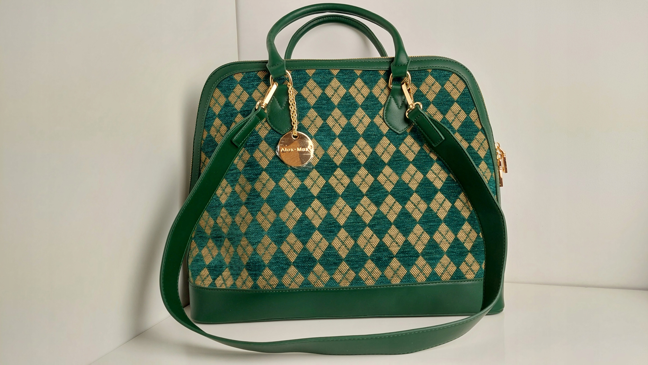 f08b03a4658f4c78086b413c13b839df