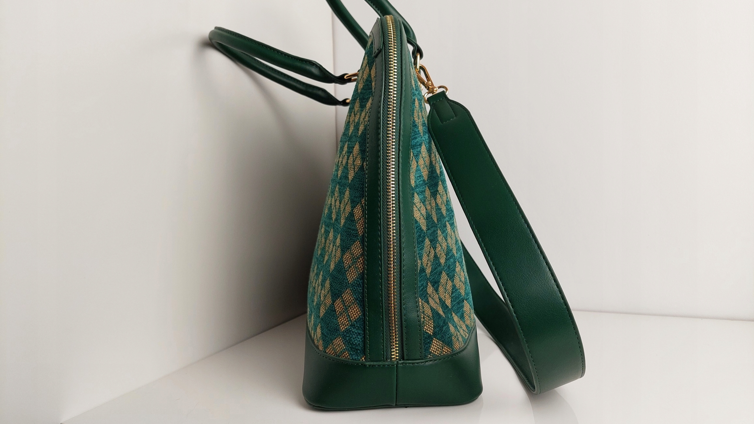 bbee4e3c199e614f55ad8cada327a5d5